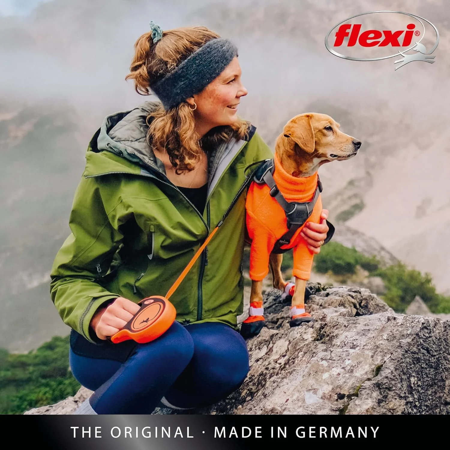 FLEXI New Classic Tape Retractable Dog Leash for Small Dogs Upto 44 lbs.– 16 ft.,Orange/Black | Tangle Free Pet Walking Leash with One-Handed Brake, Pause, Lock | German Quality Product - Image 6