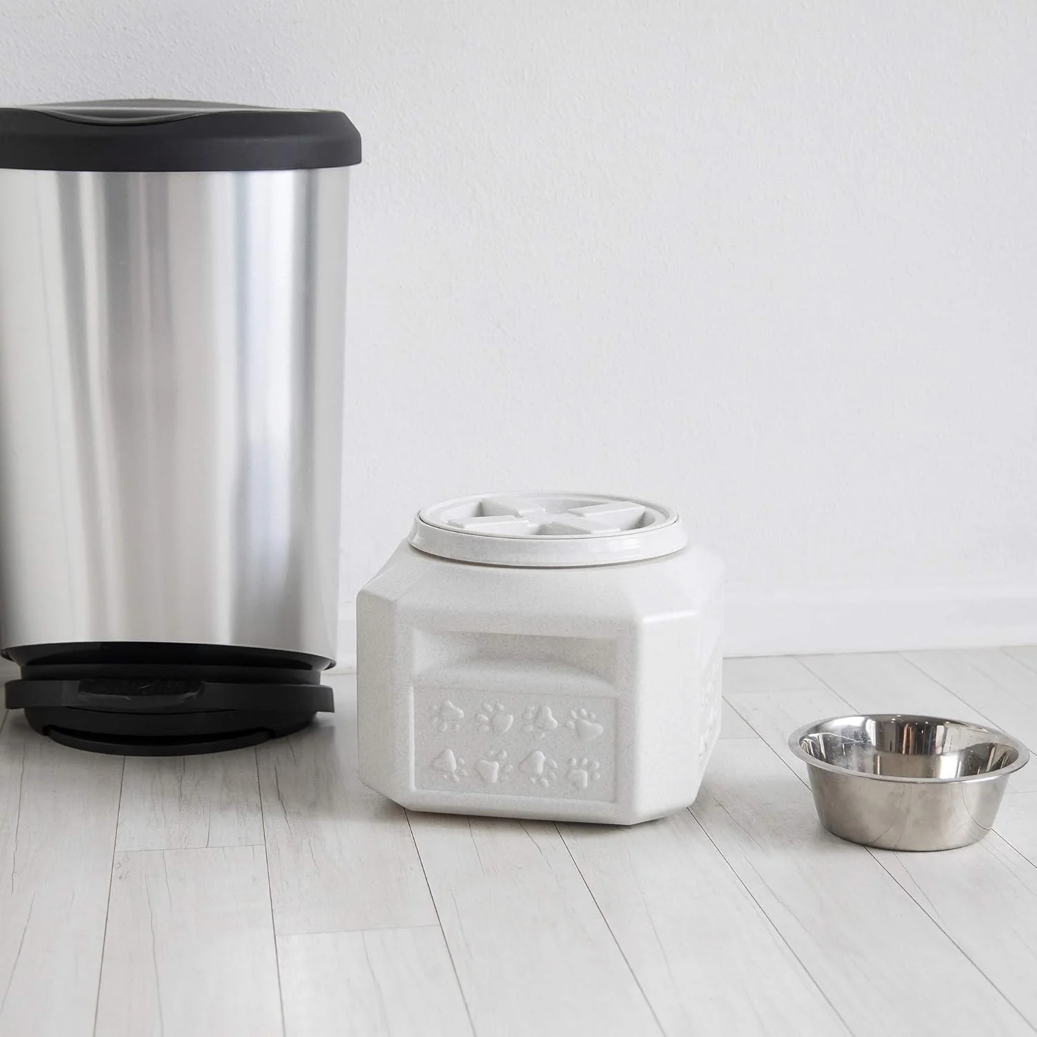Gamma2 Vittles Vault Dog Food Storage Container with Airtight Lid, holds up to 10-15 Pounds of Dry Pet Food, Cat Kibble and Bird Feed, BPA Free, Made in USA - Image 3