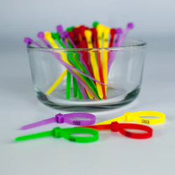 Happy Hen Treats® Zip Leg Bands