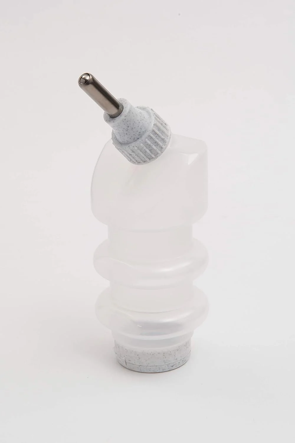Lixit Top Fill No Drip Water Bottles for Rabbits, Ferrets, Hamsters, Guinea Pigs, Rats, Chinchillas and Other Small Animals - Image 2