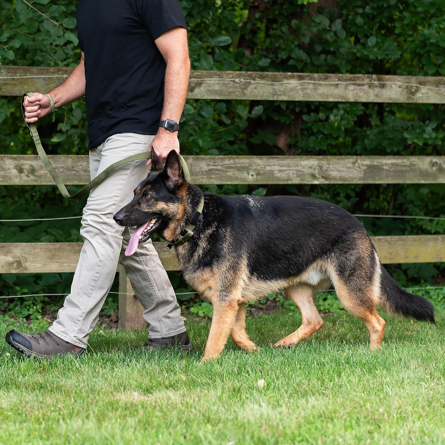 Operation Good Boy Tactical Leash (Black) - Durable, Strong, and Comfortable - Heavy Duty Aviation Aluminum Clip with 360 Degree Swivel - Veteran Owned and Operated - Image 3